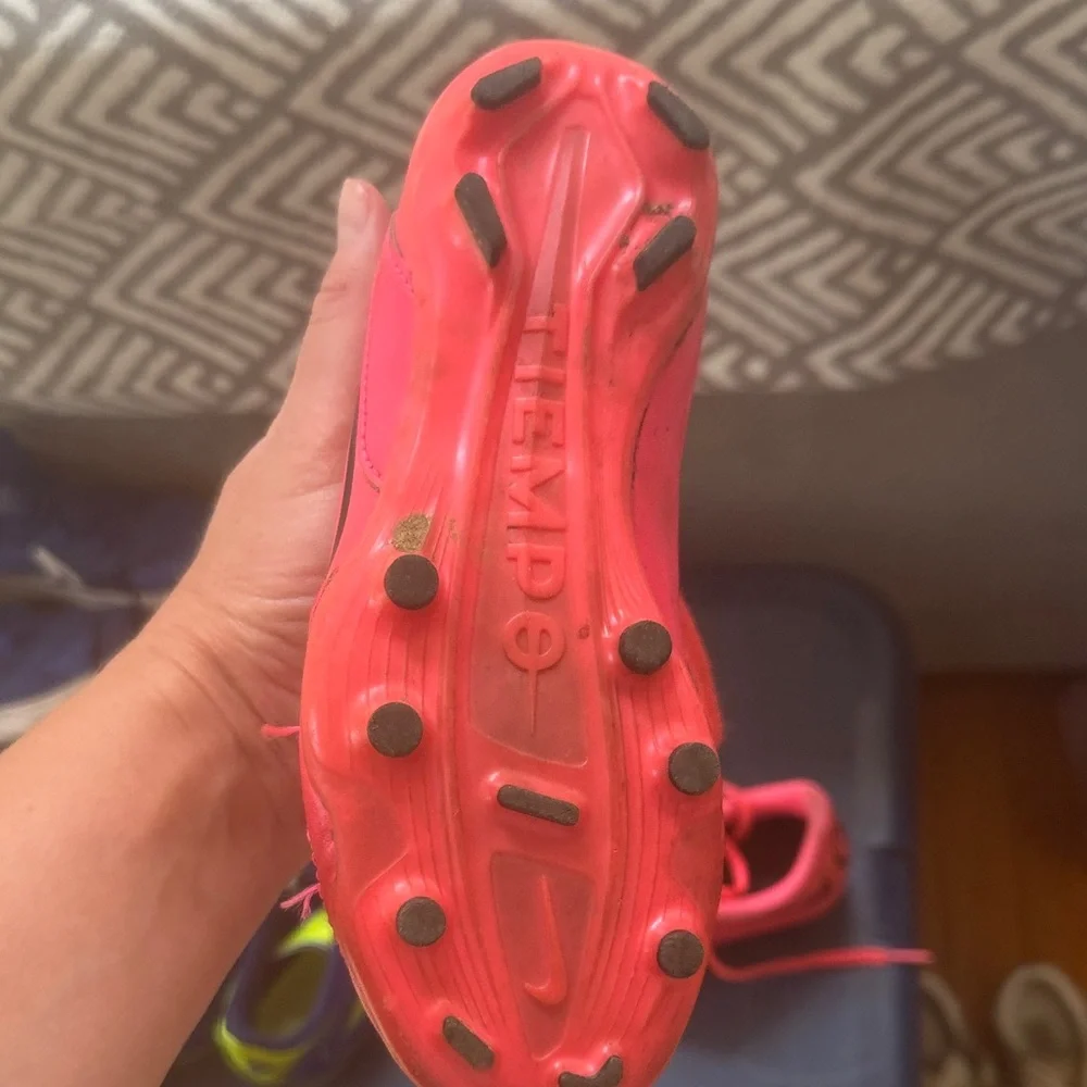 Nike Pink Kids' Lace-Up Soccer Cleats